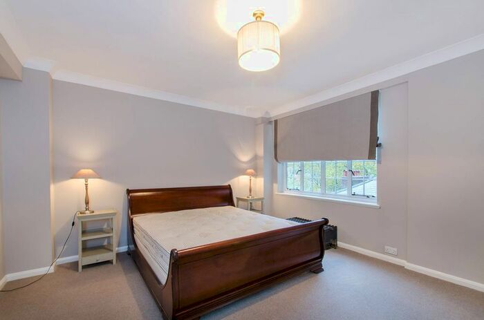 1 Bedroom Flat To Rent In Drayton Gardens, Chelsea, London, SW10