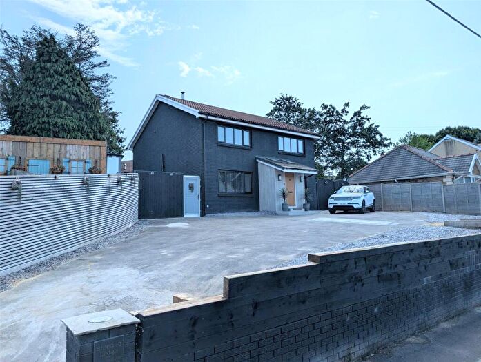 5 Bedroom Detached House For Sale In Brondeg Lane, Alltwen, Pontardawe, Swansea, SA8