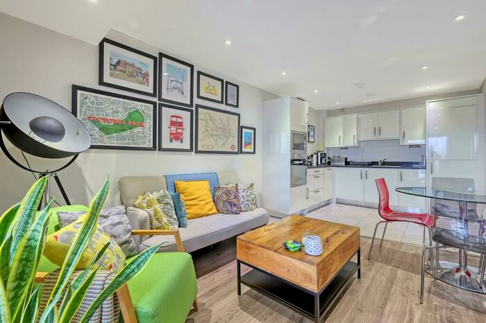 1 Bedroom Flat To Rent In Vernon Road, Bow, E3