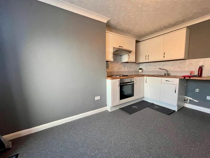 1 Bedroom Flat To Rent In High Street, Chatteris PE16
