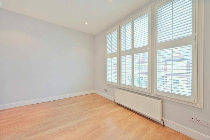 4 Bedroom Flat To Rent In Chelverton Road, West Putney, SW15