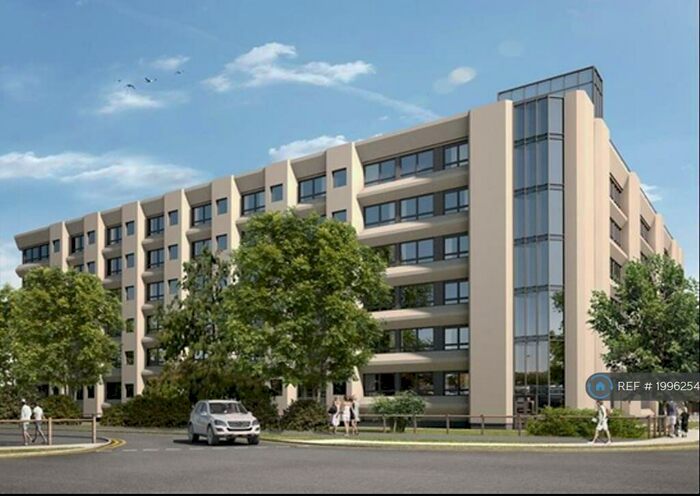 2 Bedroom Flat To Rent In Skyline House, Stevenage, SG1