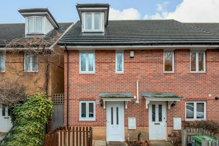 3 Bedroom Terraced House To Rent In Silver Birch Close, Catford, SE6