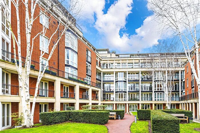 2 Bedroom Flat For Sale In Benham House, Coleridge Gardens, London, SW10