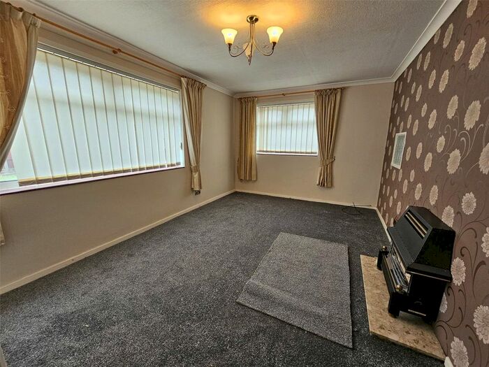 2 Bedroom End Of Terrace House To Rent In Fuchsia Close, Coventry, West Midlands, CV2
