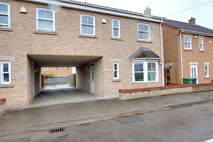 3 Bedroom Semi-Detached House To Rent In Westfield Road, Manea, PE15