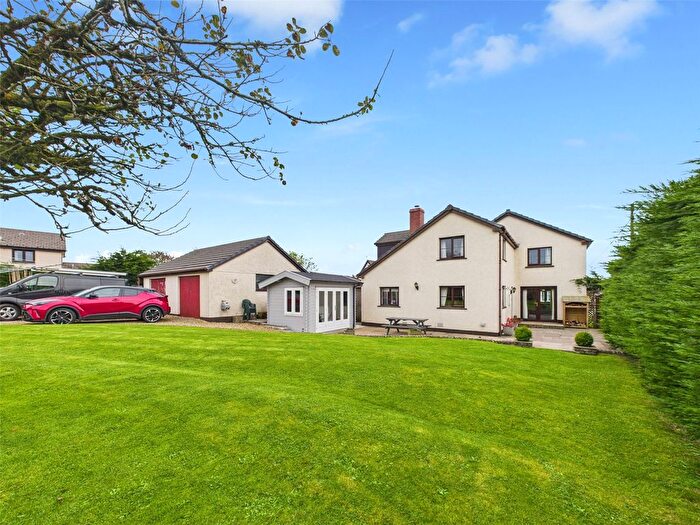 4 Bedroom Detached House For Sale In North Road, Bradworthy, Holsworthy, EX22