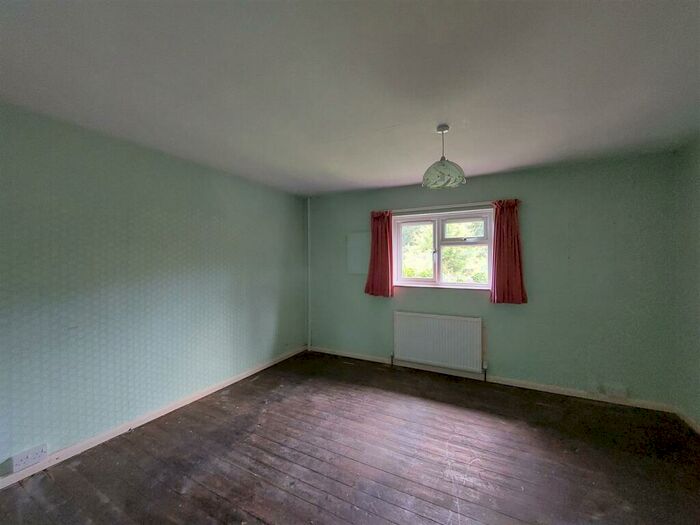 3 Bedroom Terraced House For Sale In Whippingtons Corner, Staunton, Coleford, GL16