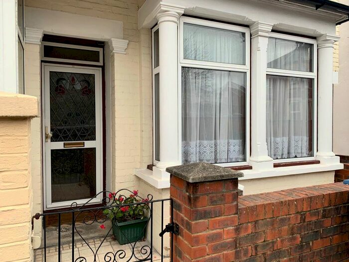 3 Bedroom Property To Rent In Gladstone Road, Watford WD17