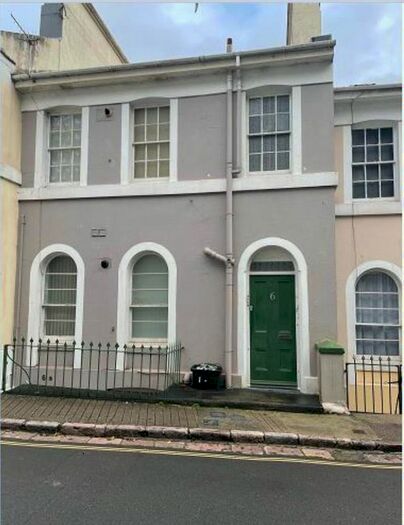 1 Bedroom Flat To Rent In Coburg Place, Torquay, TQ2