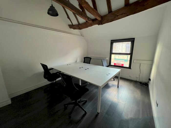 Bungalow To Rent In High Street, Epping, CM16