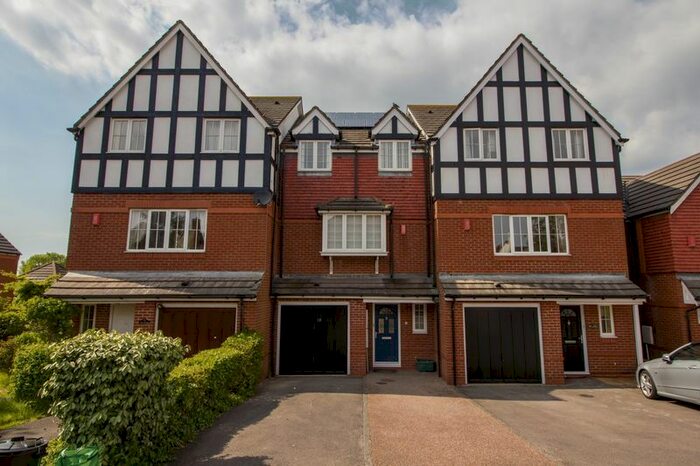 4 Bedroom Terraced House To Rent In The Grange, Baroness Place, Penarth, CF64
