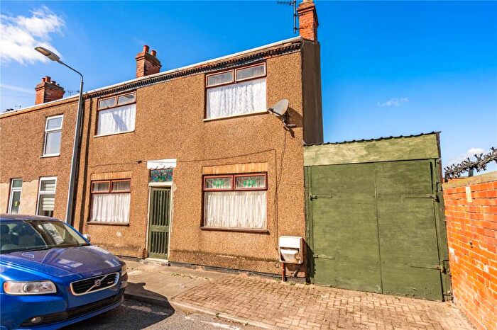 3 Bedroom End Of Terrace House For Sale In Cleveland Street, Grimsby, Lincolnshire, DN31