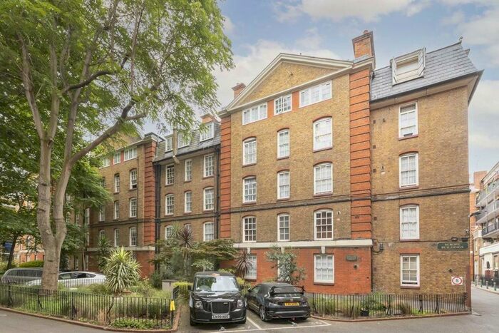 2 Bedroom Flat To Rent In Bourne Estate, Portpool Lane, London, EC1N