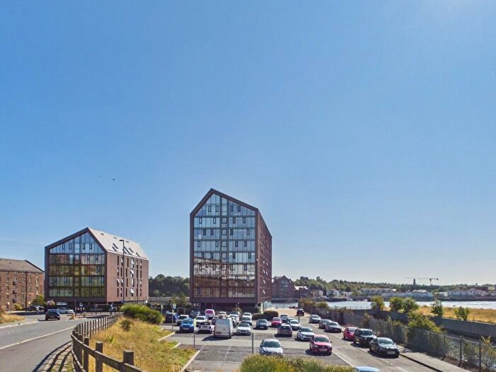 3 Bedroom Apartment For Sale In Smokehouse Two, North Shields, NE29