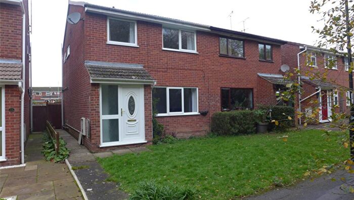 3 Bedroom Semi-Detached House To Rent In Sturminster Close, Clifford Park, Coventry, CV2
