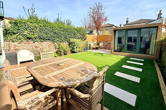 4 Bedroom Town House For Sale In Greenway Road, Redland, Bristol, BS6