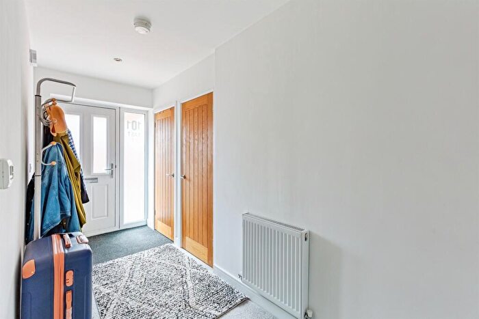 2 Bedroom Detached Bungalow For Sale In East Street, Olney, MK46