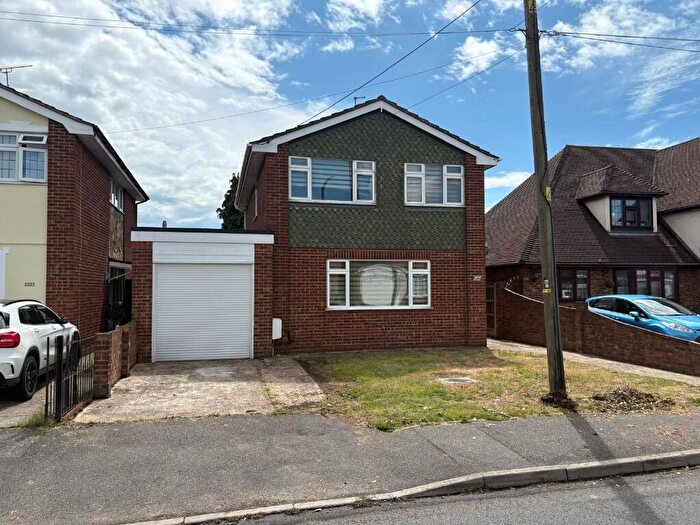 4 Bedroom Detached House To Rent In Rainbow Road, Canvey Island, Essex, SS8