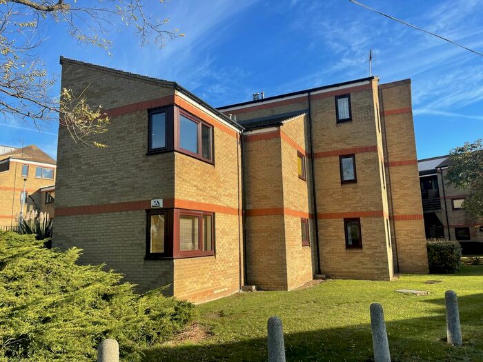 1 Bedroom Flat To Rent In Beaulands Close, Cambridge, Cambridgeshire CB4