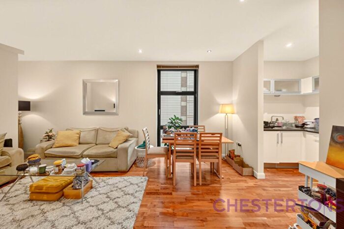 1 Bedroom Flat To Rent In Discovery Dock Apartments West, South Quay Square, E14