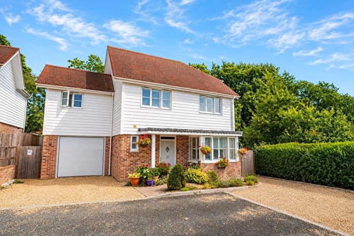 4 Bedroom Detached House For Sale In Sycamore Close, Broad Oak, Rye, TN31