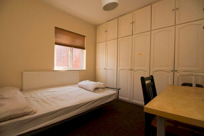 2 Bedroom Property To Rent In Albert Street, Loughborough, LE11