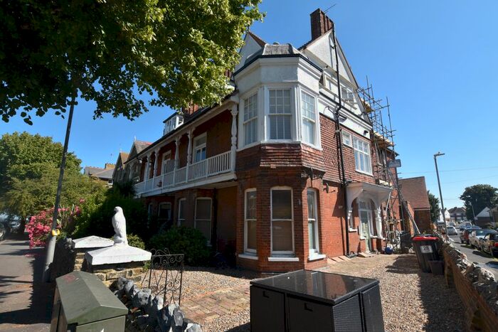 1 Bedroom Flat To Rent In Roxburgh Road, Westgate-On-Sea, CT8