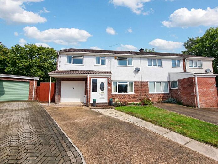 5 Bedroom Semi-Detached House For Sale In Nant Ffornwg, Bridgend, CF31