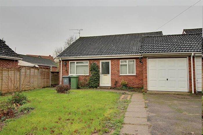 2 Bedroom Bungalow To Rent In Salhouse Road, Rackheath, Norwich, NR13
