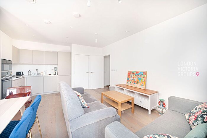 2 Bedroom Flat To Rent In Matcham House, A Acton Lane, London, W4