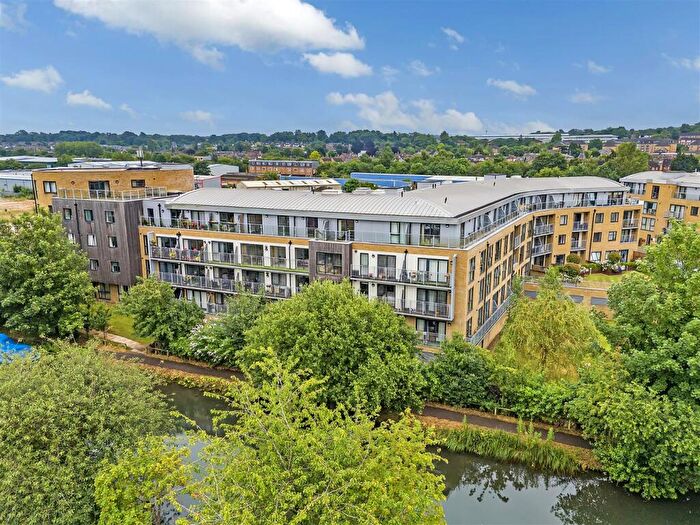 2 Bedroom Apartment For Sale In Smeaton Court, Hertford, Hertfordshire, SG13