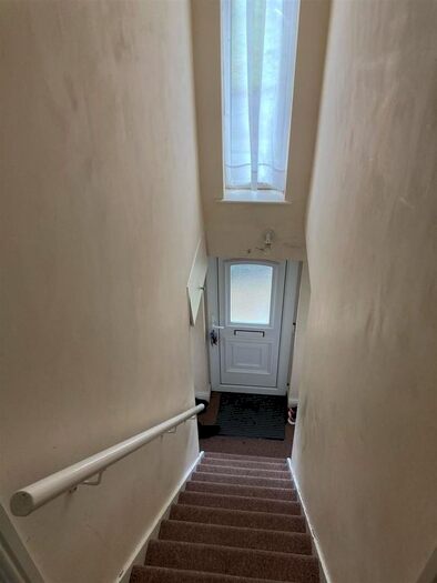 3 Bedroom Property To Rent In Bowness Avenue, Didcot, OX11