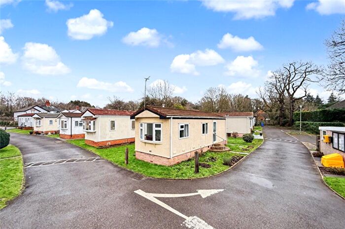 1 Bedroom Retirement Property For Sale In Cavendish Park, Yorktown Road, Sandhurst, GU47