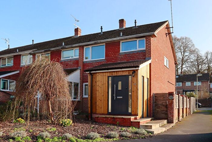 3 Bedroom End Terrace House For Sale In Nursery Road, Alresford, SO24