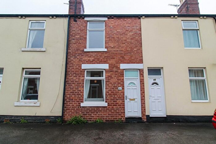 2 Bedroom Terraced House For Sale In Plumpton Street, Wakefield, WF2