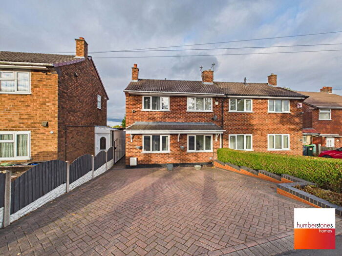 2 Bedroom Semi Detached House For Sale In Tame Road, Oldbury, B68