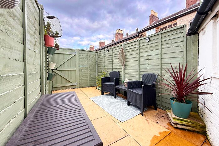 2 Bedroom Terraced House For Sale In Ashfield Road, Harrogate, HG1