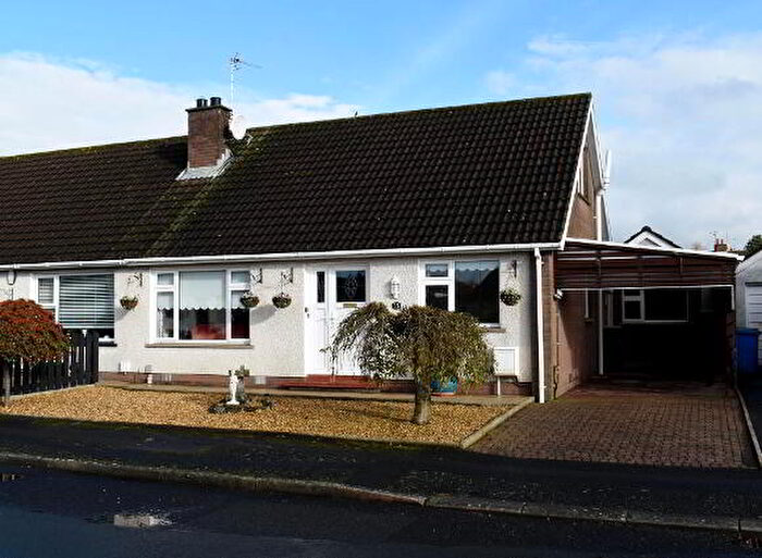 3 Bedroom Semi-detached Chalet Bungalows For Sale In Kilmore Park, Moira, BT67