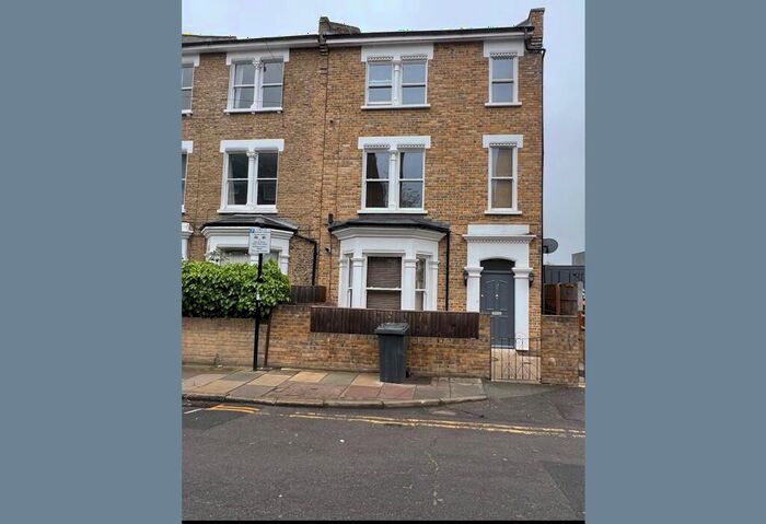 3 Bedroom Apartment To Rent In A, A Paulet Road, London, SE5