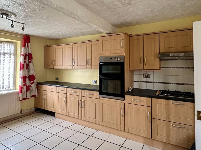 3 Bedroom Terraced House For Sale In Banks Road, Ashford, TN23
