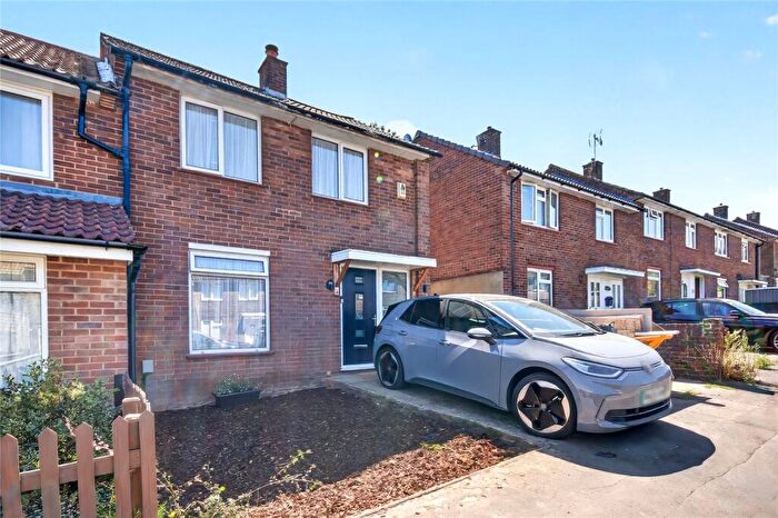 2 Bedroom End Of Terrace House For Sale In Brownrigg Crescent, Bullbrook, Bracknell, RG12