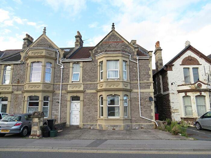 1 Bedroom Flat To Rent In Locking Road, Weston-super-mare, North Somerset, BS23
