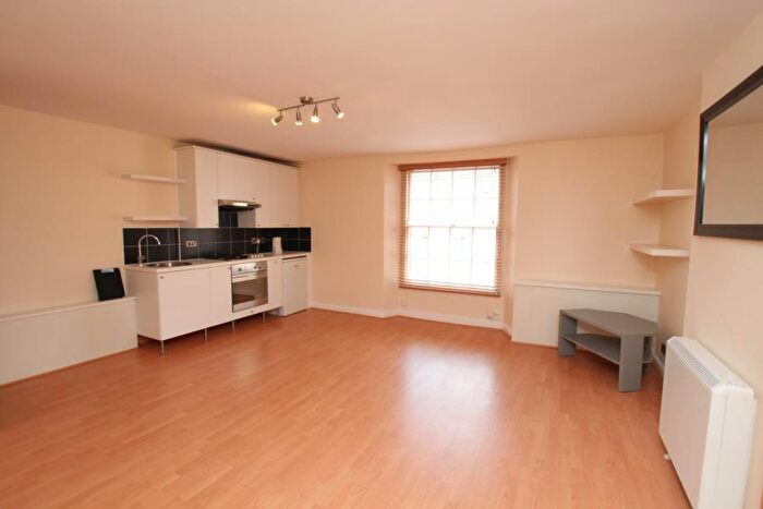 1 Bedroom Apartment To Rent In Jamaica Street - City Centre, BS2