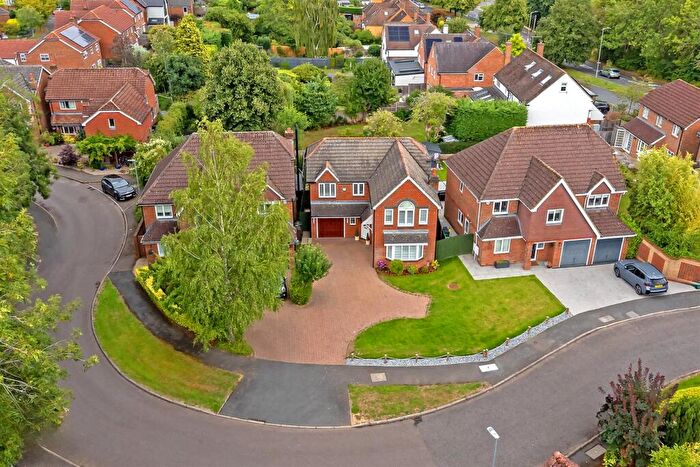 4 Bedroom Detached House For Sale In Damson Way, St Albans, AL4