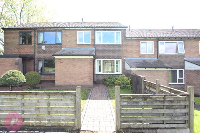 2 Bedroom Town House For Sale In Greengate Close, Smallbridge, Rochdale, OL12
