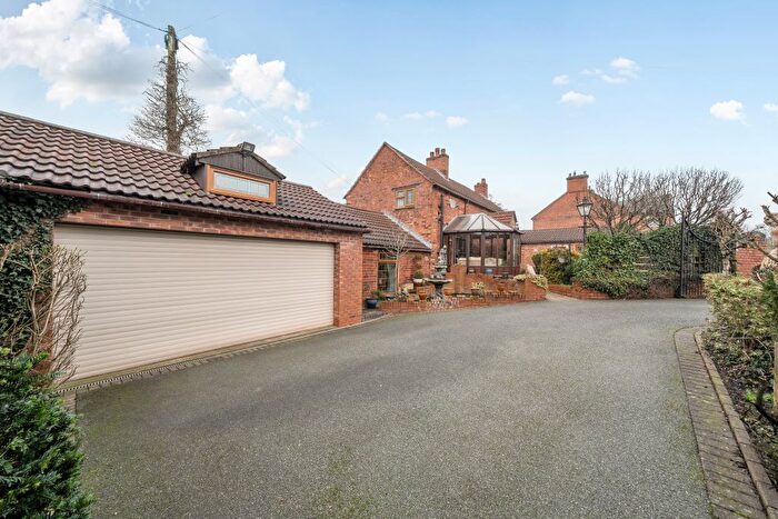 5 Bedroom Detached House For Sale In Moira Road, Overseal, Swadlincote, DE12