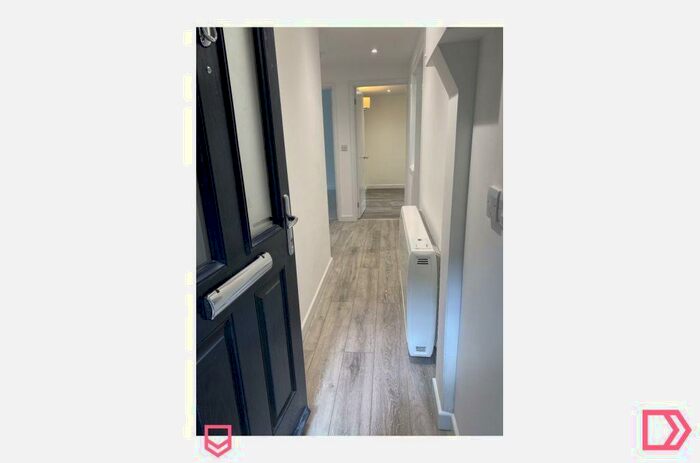 2 Bedroom Maisonette To Rent In Wharnecliffe, Greenhithe, Kent, DA9