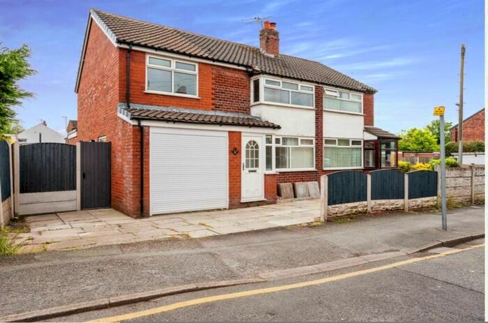 4 Bedroom Terraced House To Rent In Tasker Terrace, Rainhill, L35