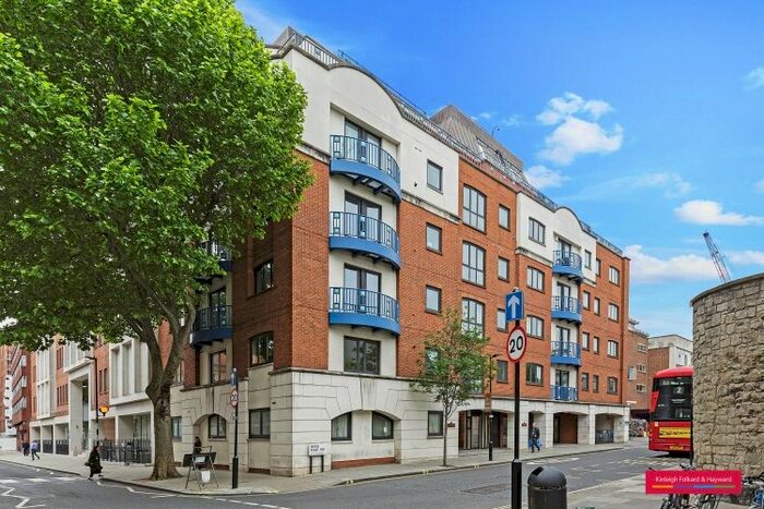 2 Bedroom Flat To Rent In Hayes Place, London, NW1